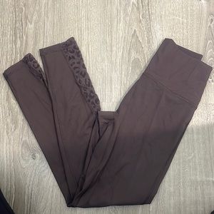 Gray leggings. Size medium